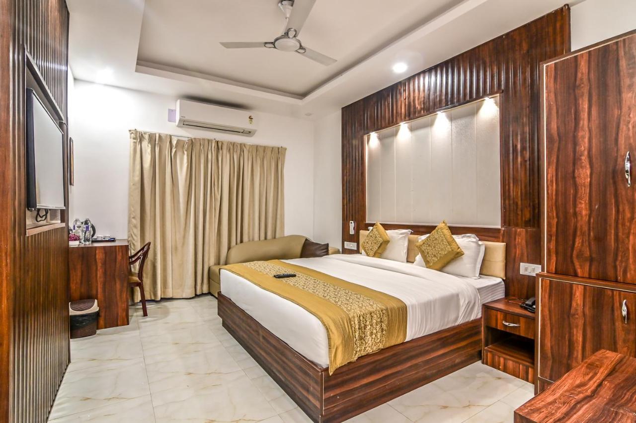 De Falcon Goa Beach Resort Candolim Buitenkant foto