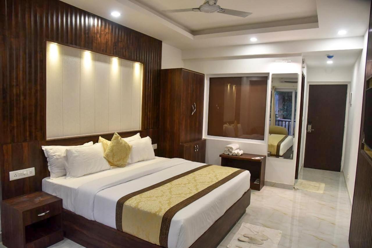 De Falcon Goa Beach Resort Candolim Buitenkant foto